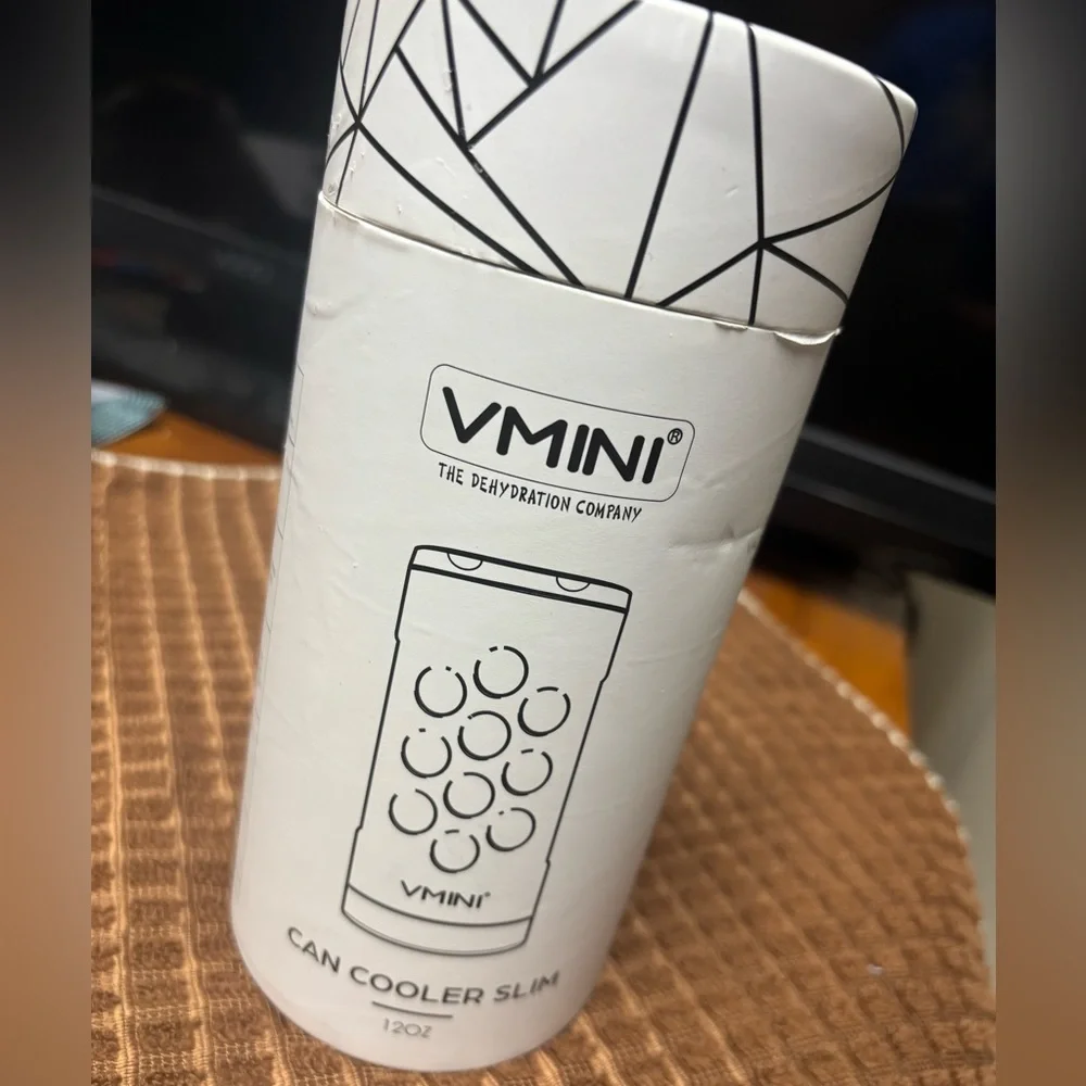 Vmini Black Can Cooler - Picture 4 of 5